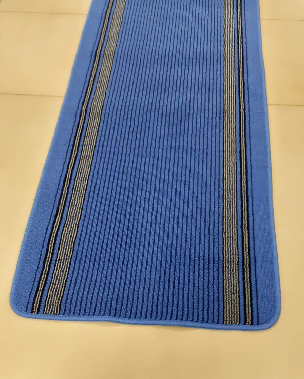 All Purpose Non-Slip Indoor Runner Mat for kitchen hallway 22”in x 59”in